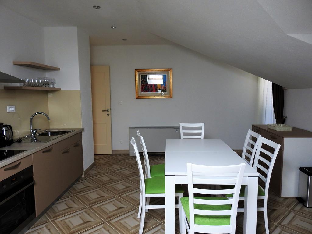 Apartments Villa Barbara Sumartin Luaran gambar