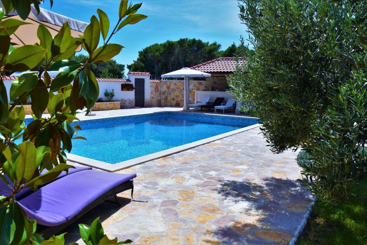 Apartments Villa Barbara Sumartin Luaran gambar